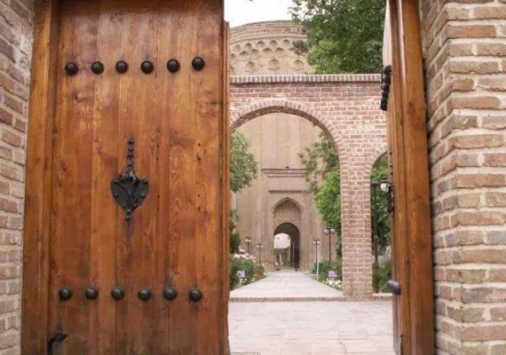 برج طغرل تهران