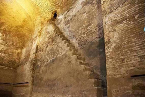 آب انبار مسجد جامع، شاهکار معماری صفویه