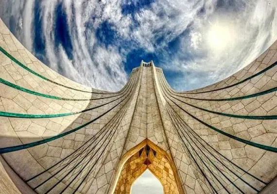 میدان آزادی