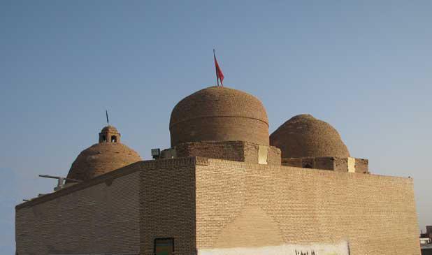 امامزاده زید و رحمان (ع) یا سه گنبدان، ترکیب زیبای سه دوره تاریخی