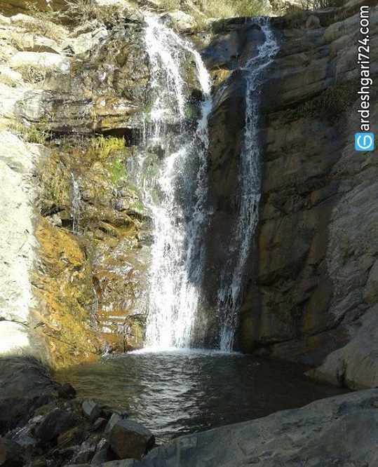 آبشار برگ جهان