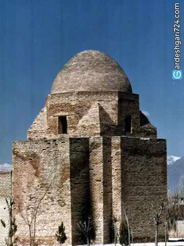 بقعه پیر احمد زهرنوش، مدفنی از جنس تاریخ