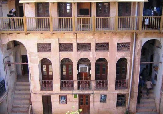 عمارت گلشن