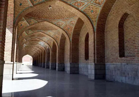 مسجد کبود تبریز، نگین لاجوردی ایران