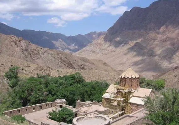 کلیسای سن استپانوس جلفا، عبادتگاهی زیبا در قلب کوهستان