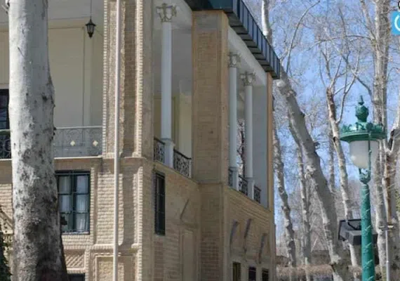 کوشک احمد شاهی تهران، عمارتی با شکوه