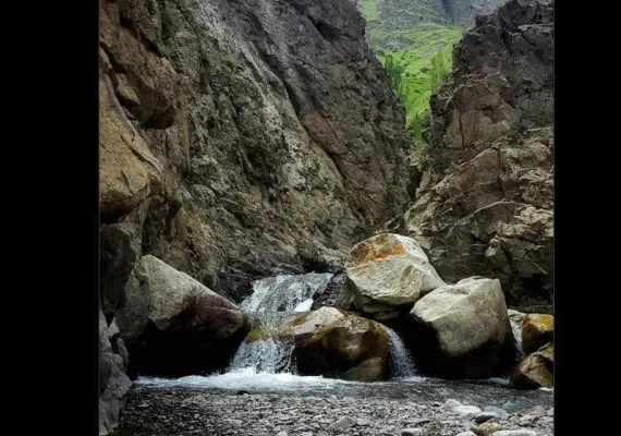 آبشار عیش آباد مرند