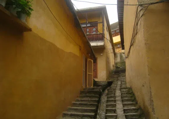 ماسوله؛ دیار خانه های زرد رنگ و گلدان های شمعدانی