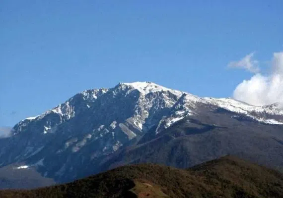 درفک، آشیانه ی پرنده ی یخی، بام گیلان و محل عبور فرشتگان