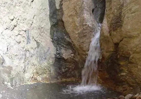 آبشار سرکند دیزج شبستر