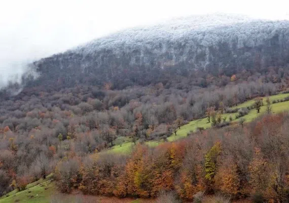 درفک، آشیانه ی پرنده ی یخی، بام گیلان و محل عبور فرشتگان