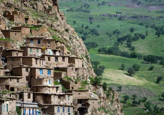 روستای اورامان تخت