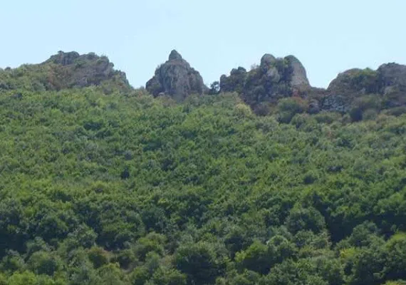 قلعه آوارسین خداآفرین