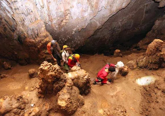 غار رود افشان، غاری شگفت انگیز در اطراف تهران