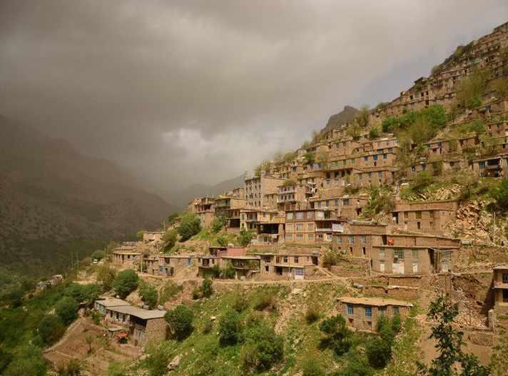 روستای اورامان تخت