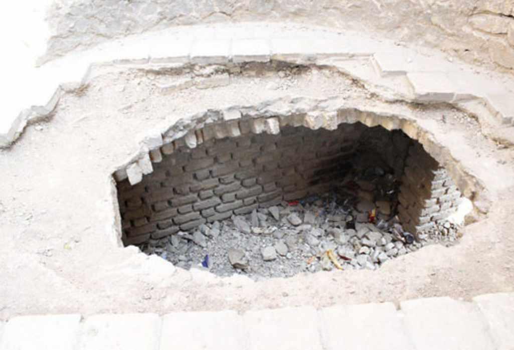 برج نقاره خانه، برجی با هویت نامشخصی