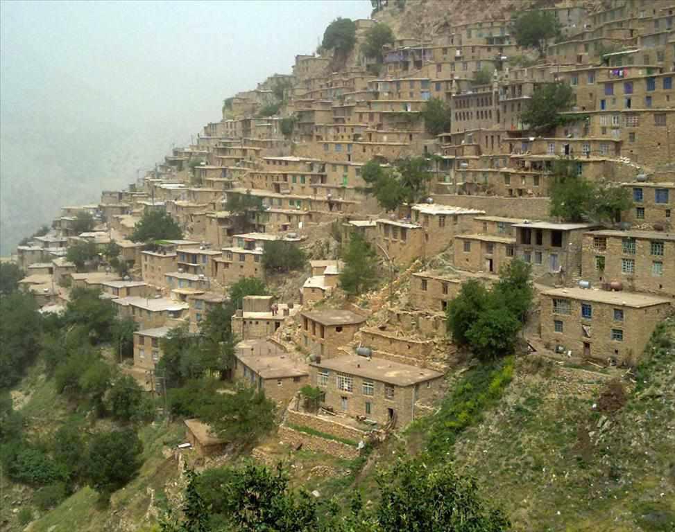 روستای اورامان تخت