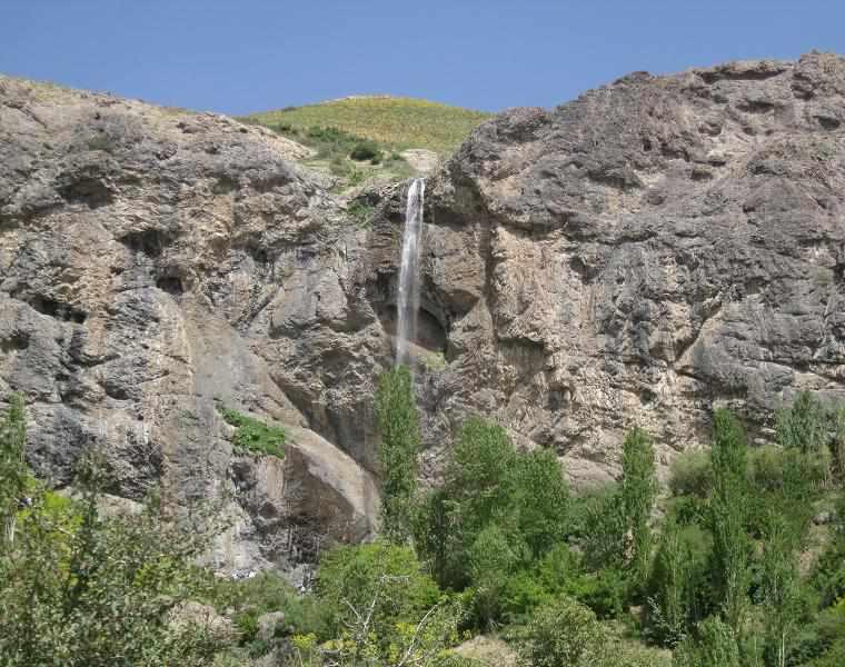 آبشار سنگان، آبشاری چهار فصل