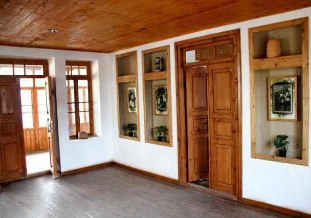 خانه میرزا کوچک خان جنگلی