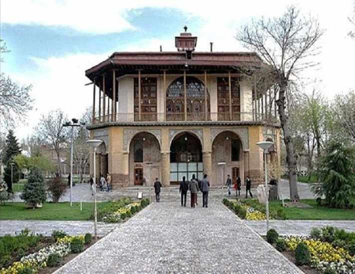 کاخ عشرت آباد، کاخی که سرنوشت خوبی نداشت!!!!