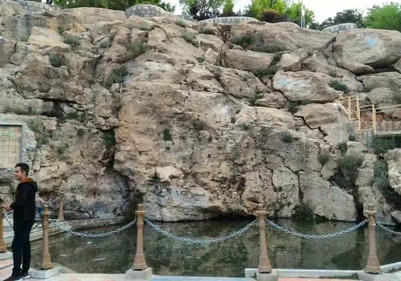 چشمه محمد رسول الله، تفرجگاهی در قلب اقلید