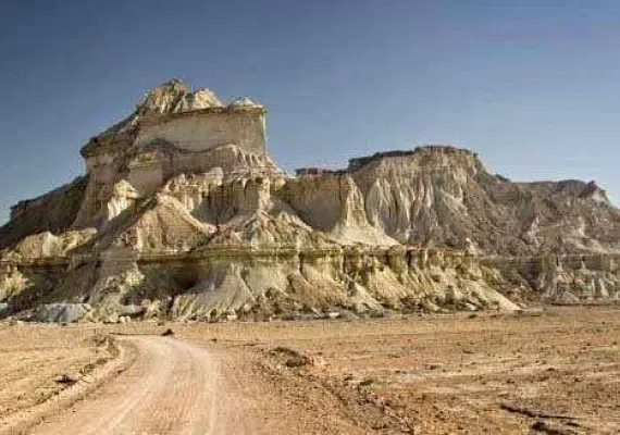 دره تندیس های قشم