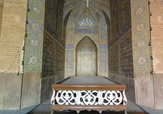 مسجد رحیم خان اصفهان، تلفیقی از معماری مدرن و سنتی