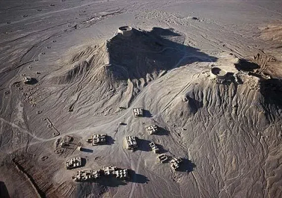 دخمه زرتشتیان، برج خاموش یزد