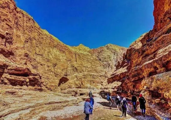 طاق شاه عباسی طبس