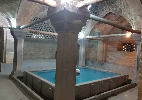 مسجد حکیم اصفهان، مسجد جورجیر