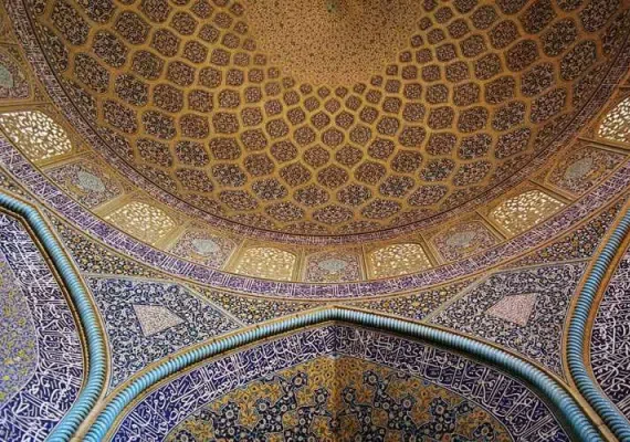 مسجد شیخ لطف الله اصفهان