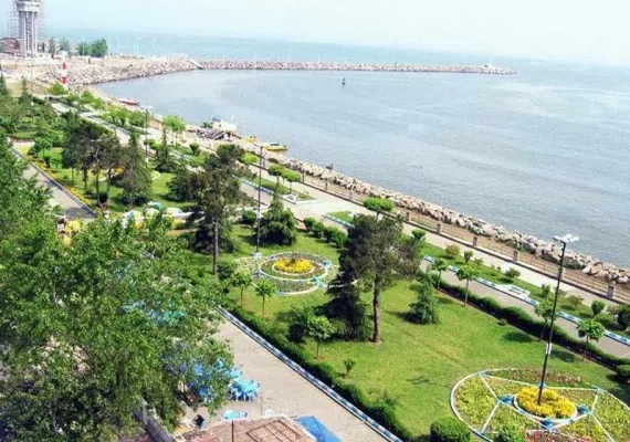 بلوار بندر انزلی