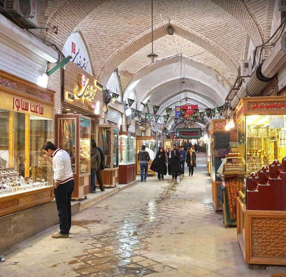 بازار خان در یزد، پویا و فعال