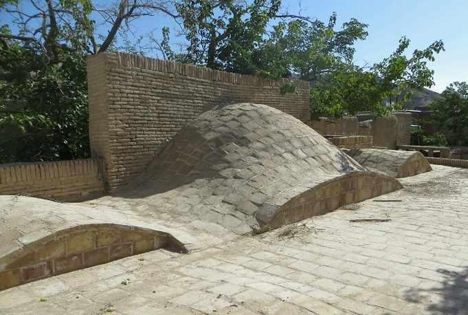 مدرسه علمیه درمیان