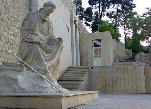 آرامگاه خواجوی کرمانی