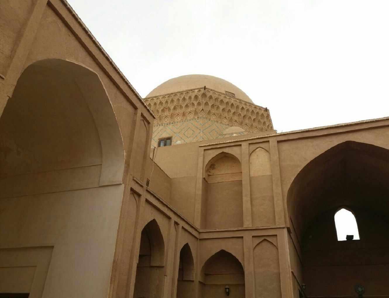 زندان اسکندر یا مدرسه ضیائیه