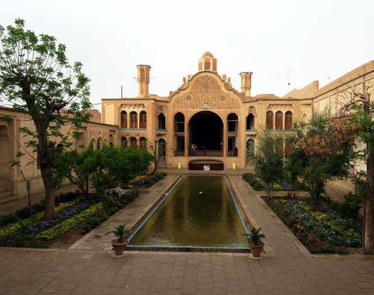خانه بروجردی ها