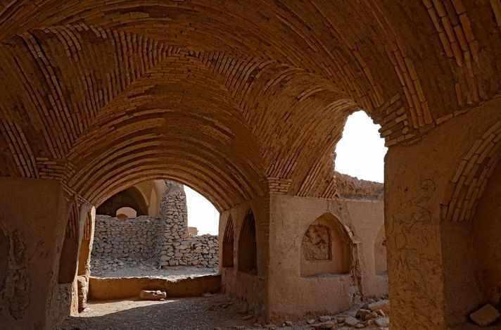 دخمه زرتشتیان، برج خاموش یزد