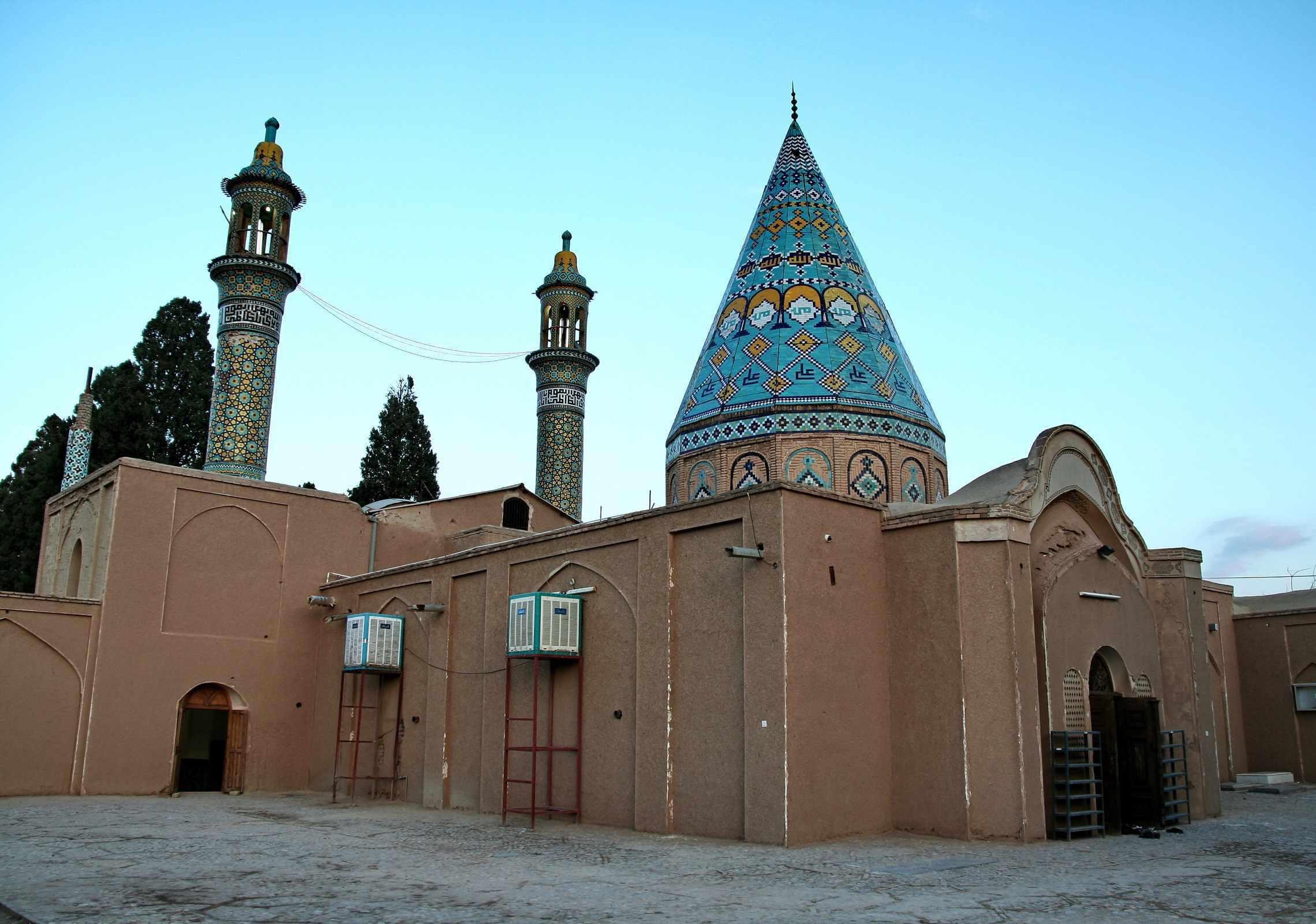 امامزاده ابراهیم، نگینی بر تارک فین کاشان