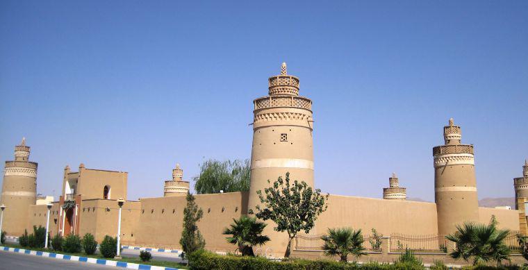 ارگ شیخ بهایی، هفت برج خارون