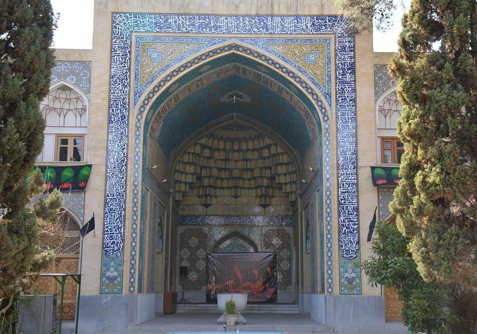 مدرسه صدر بازار اصفهان