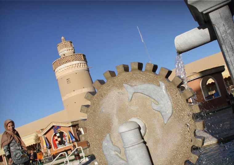 ارگ شیخ بهایی، هفت برج خارون