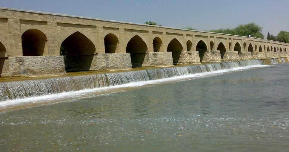 پل مارنان اصفهان، پل باستانی بر روی زاینده رود