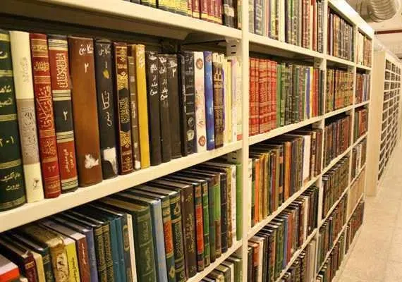 مسجد اعظم قم، صاحب عظیم ترین لوستر جهان