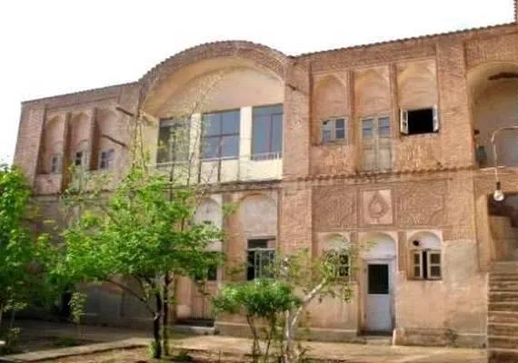 خانه اعتمادی نیا