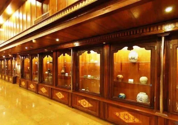 موزه شاهچراغ