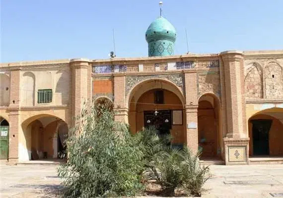 آستان شش امامزاده قمرود، نمایی از تاریخ کهن