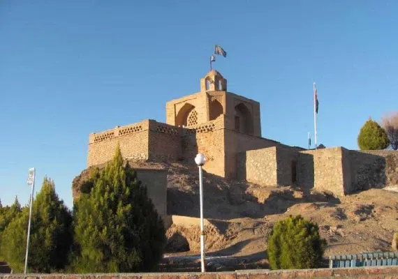 آرامگاه ابن حسام خوسفی