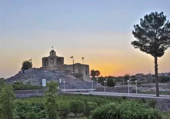 آرامگاه ابن حسام خوسفی