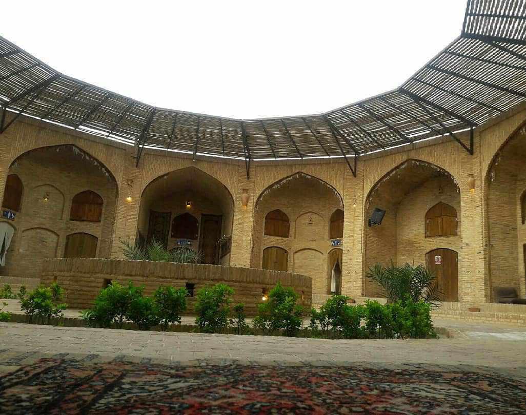 کاروانسرای زین الدین مهریز، نگینی بر انگشتر کویر